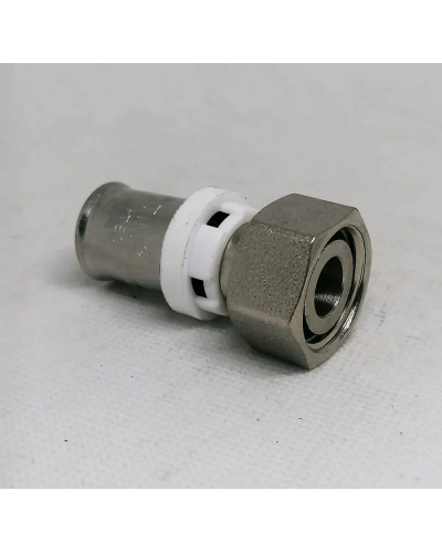 Пресс-фитинг с накидной гайкой и прокладкой O-ring никелированный  16*1/2(30/240), TIM