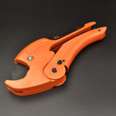 Ножницы ОРАНЖЕВЫЕ со съёмным лезвием для пластиковых труб"VIEIR"  (50/10шт)