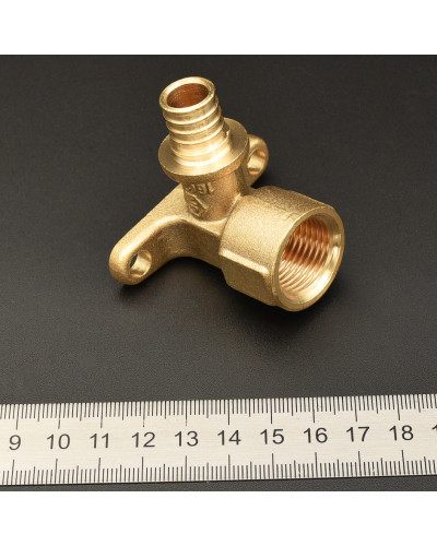 Водорозетка 16X1/2"ВН