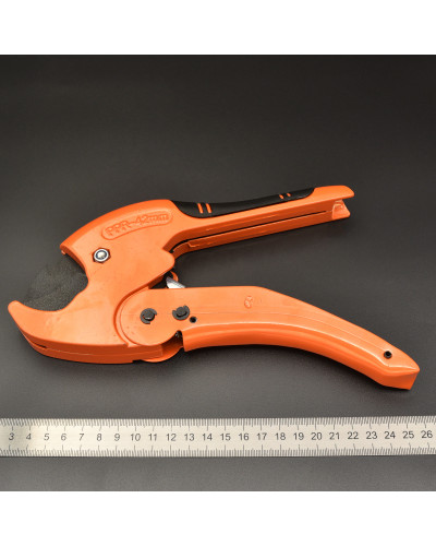 Ножницы ОРАНЖЕВЫЕ со съёмным лезвием для пластиковых трубVIEIR  (50/10шт), VIEIR